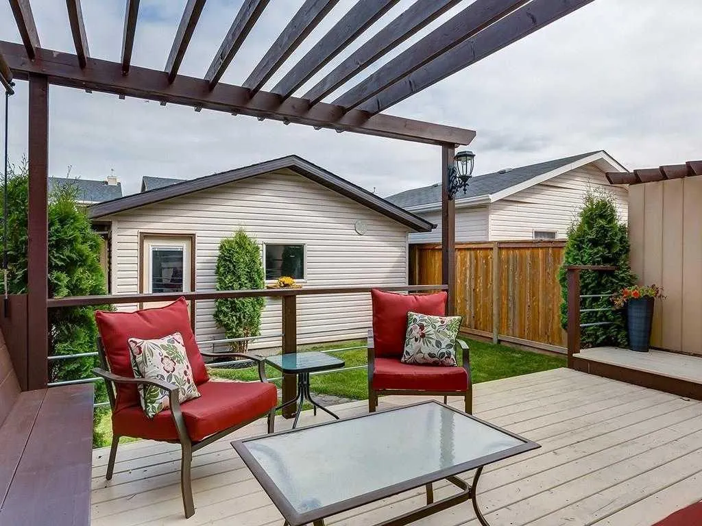 50 Bridlecrest Gardens SW