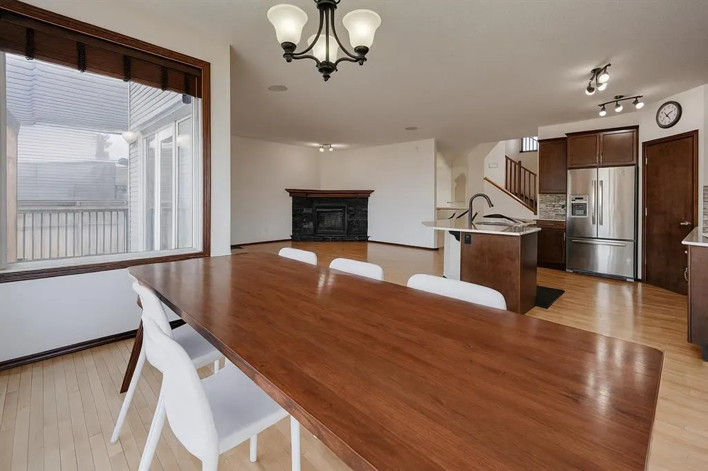 147 New Brighton Close SE