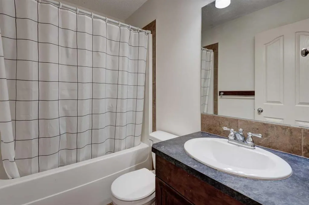 147 New Brighton Close SE