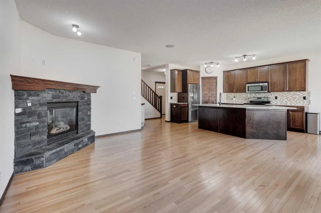 147 New Brighton Close SE