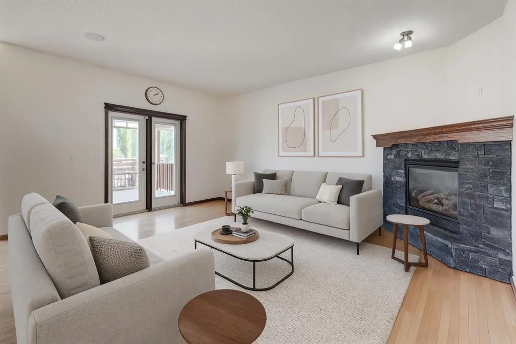 147 New Brighton Close SE