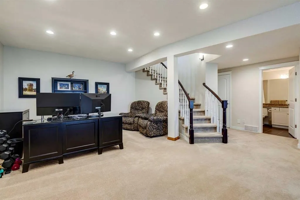 99 Christie Point SW, #11