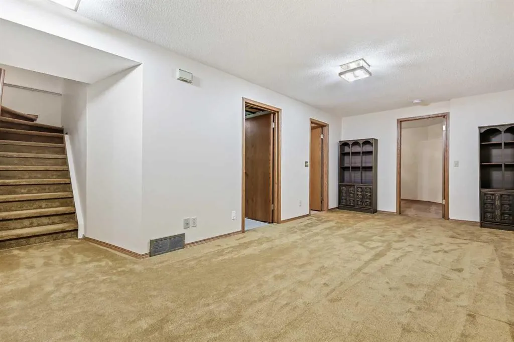 260 Sun Valley Drive SE