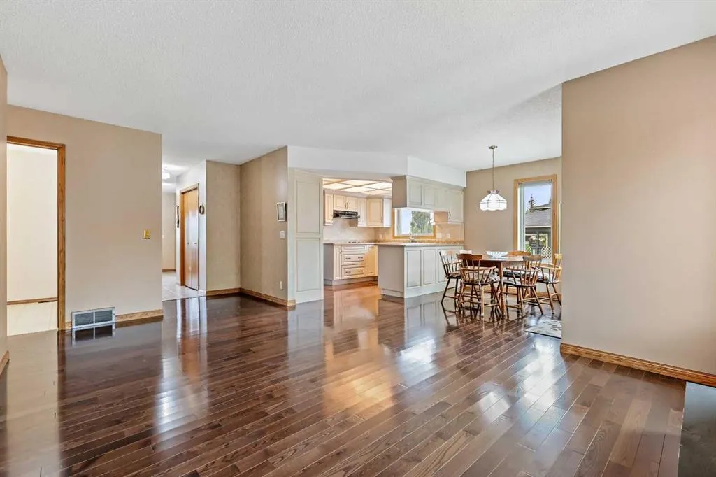 260 Sun Valley Drive SE