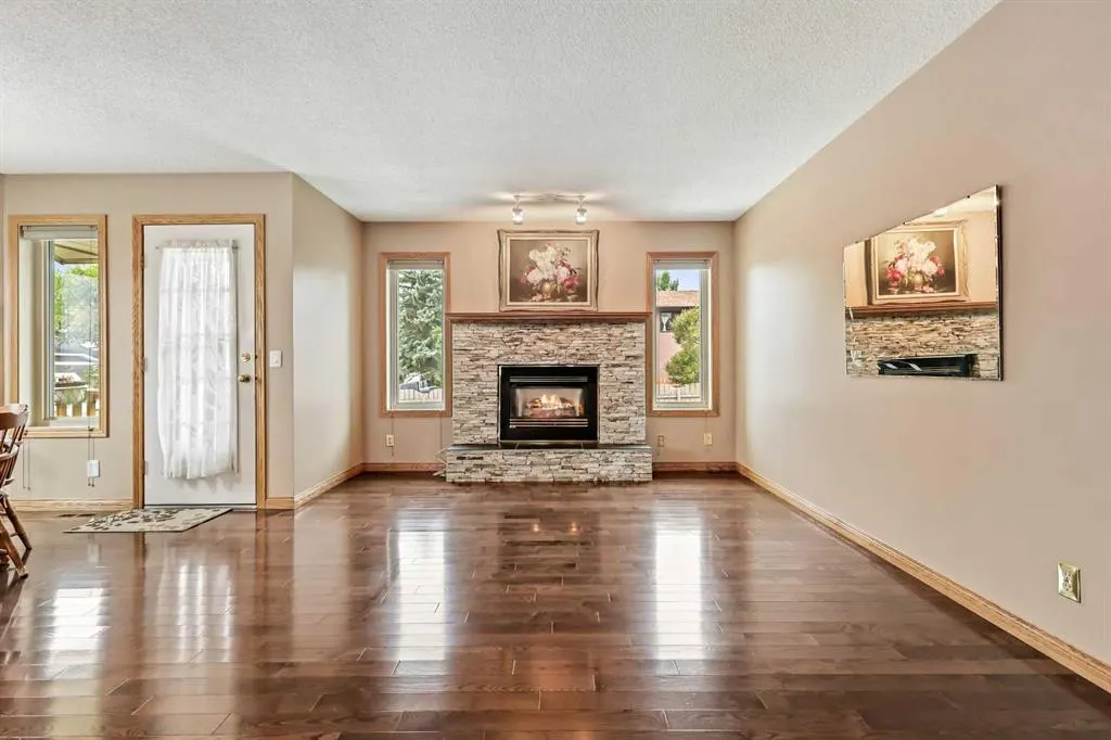 260 Sun Valley Drive SE