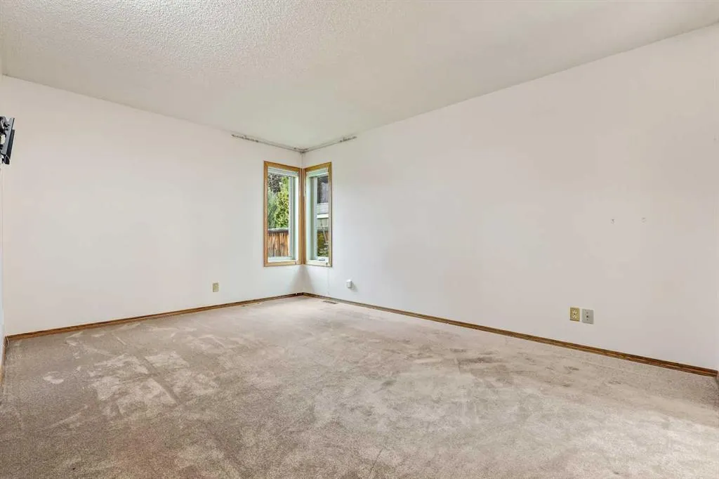 260 Sun Valley Drive SE