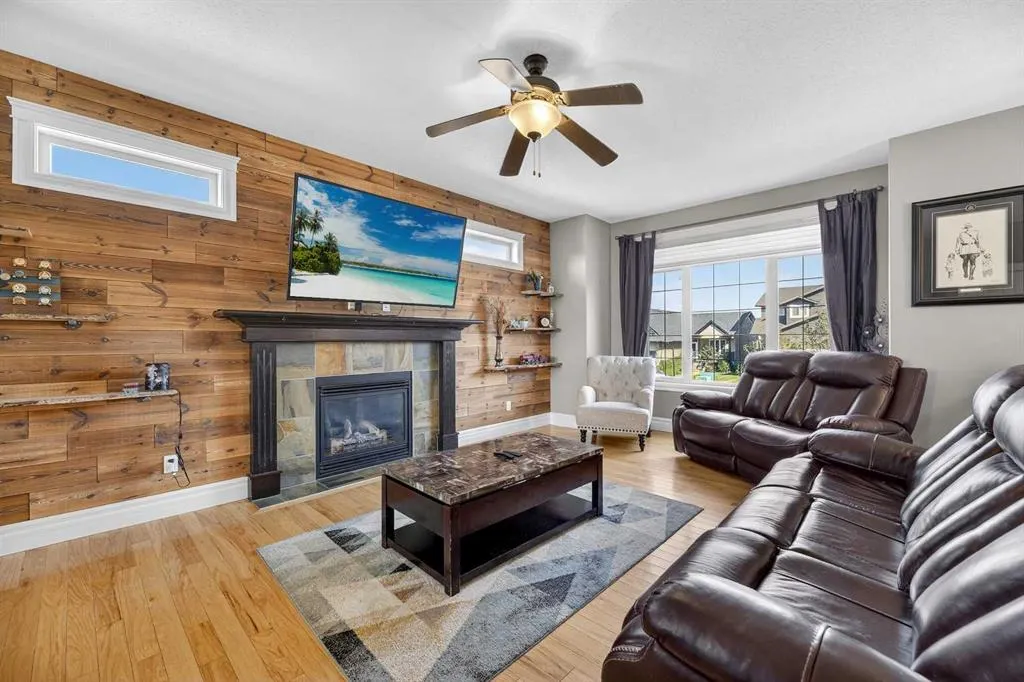 12 Vermont Close