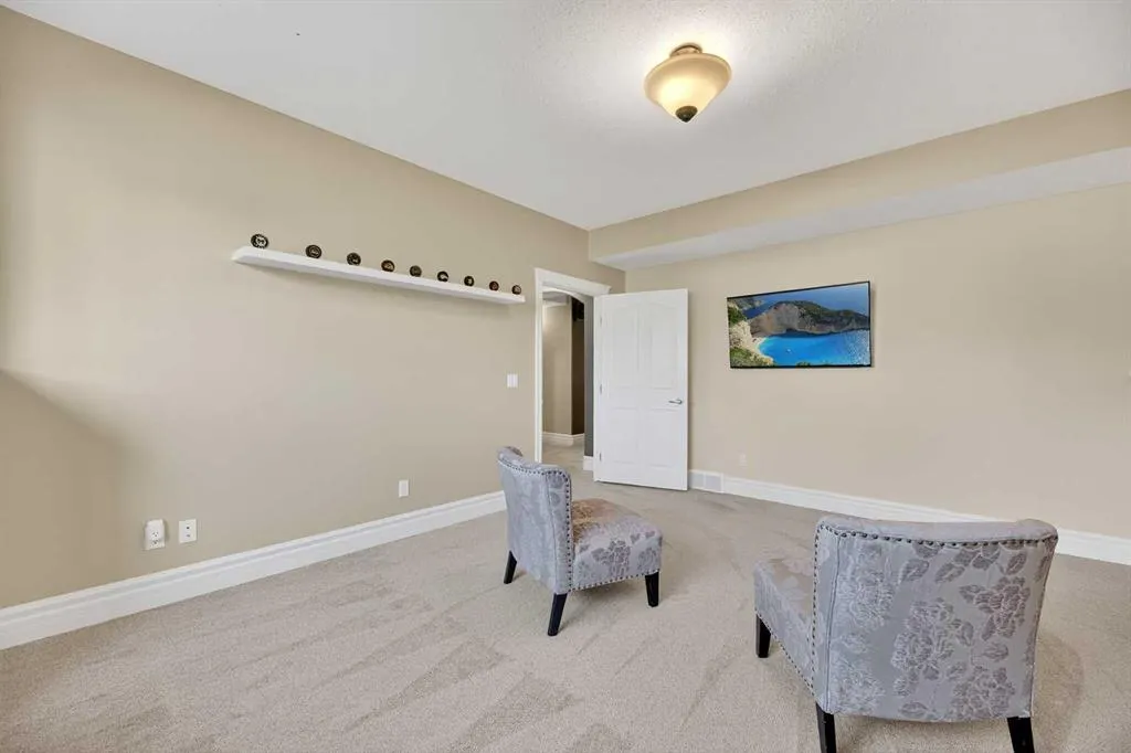 12 Vermont Close