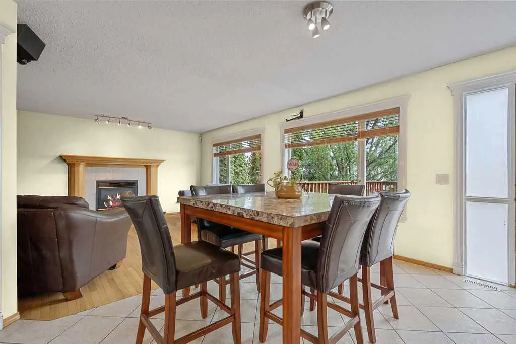 175 Panorama Hills Close NW