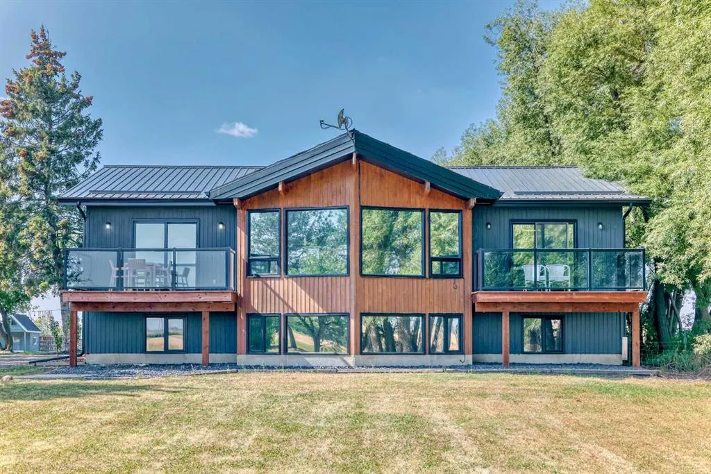 265048 Township Road 432
