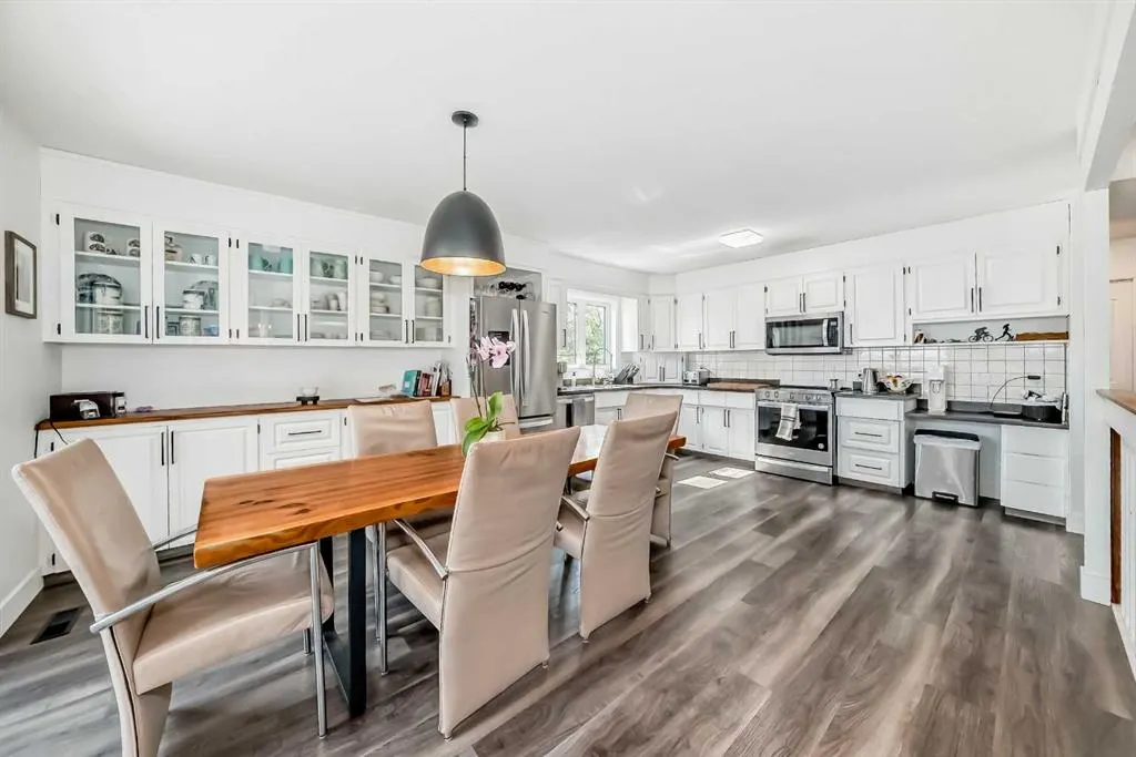265048 Township Road 432