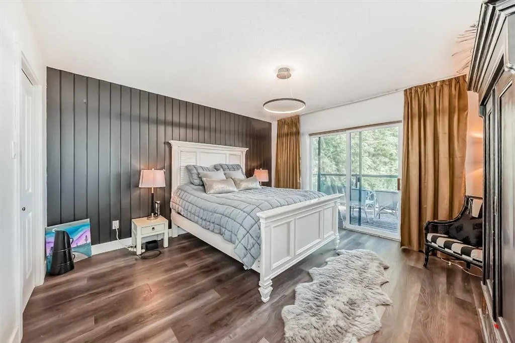 265048 Township Road 432