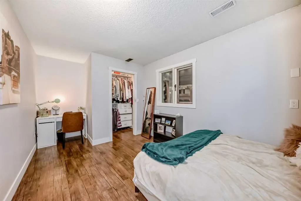 265048 Township Road 432