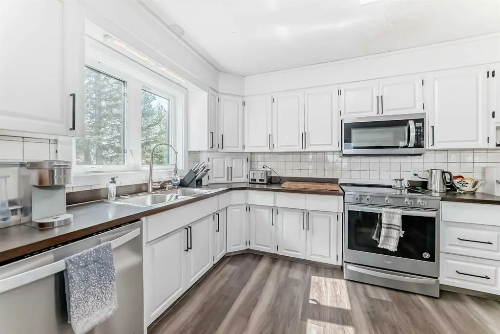 265048 Township Road 432