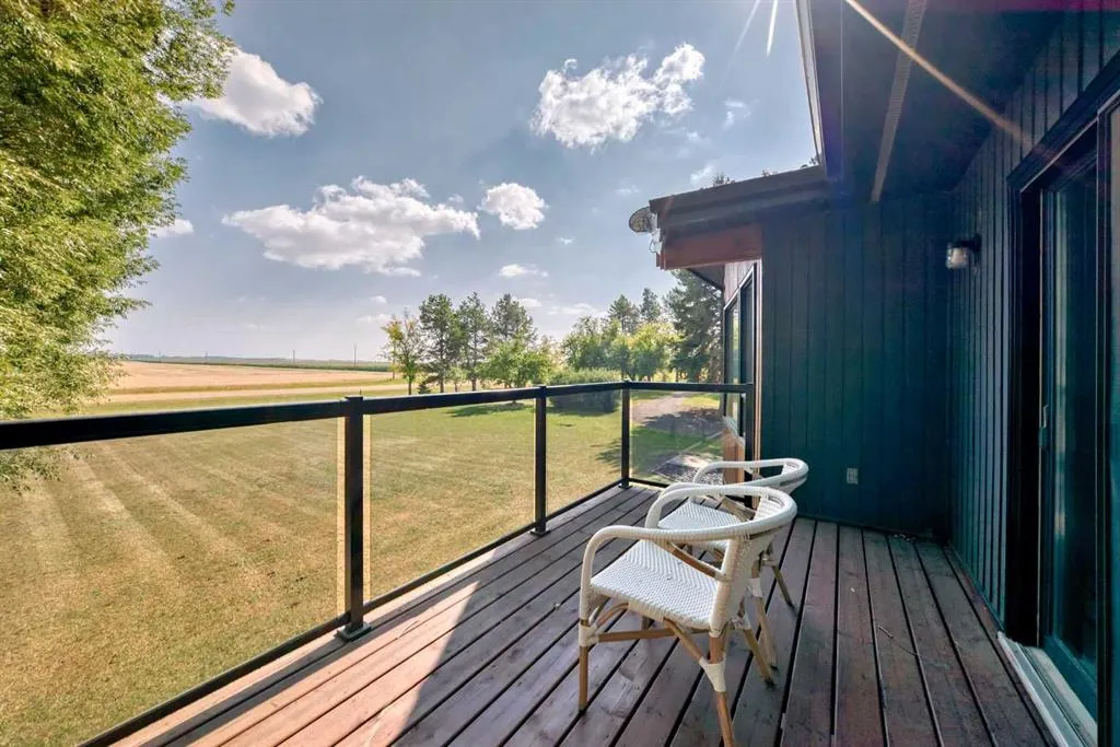 265048 Township Road 432