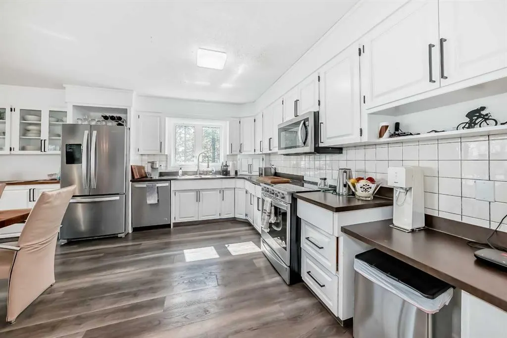 265048 Township Road 432