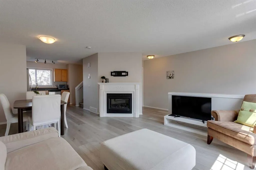 180 Prestwick Acres Lane SE