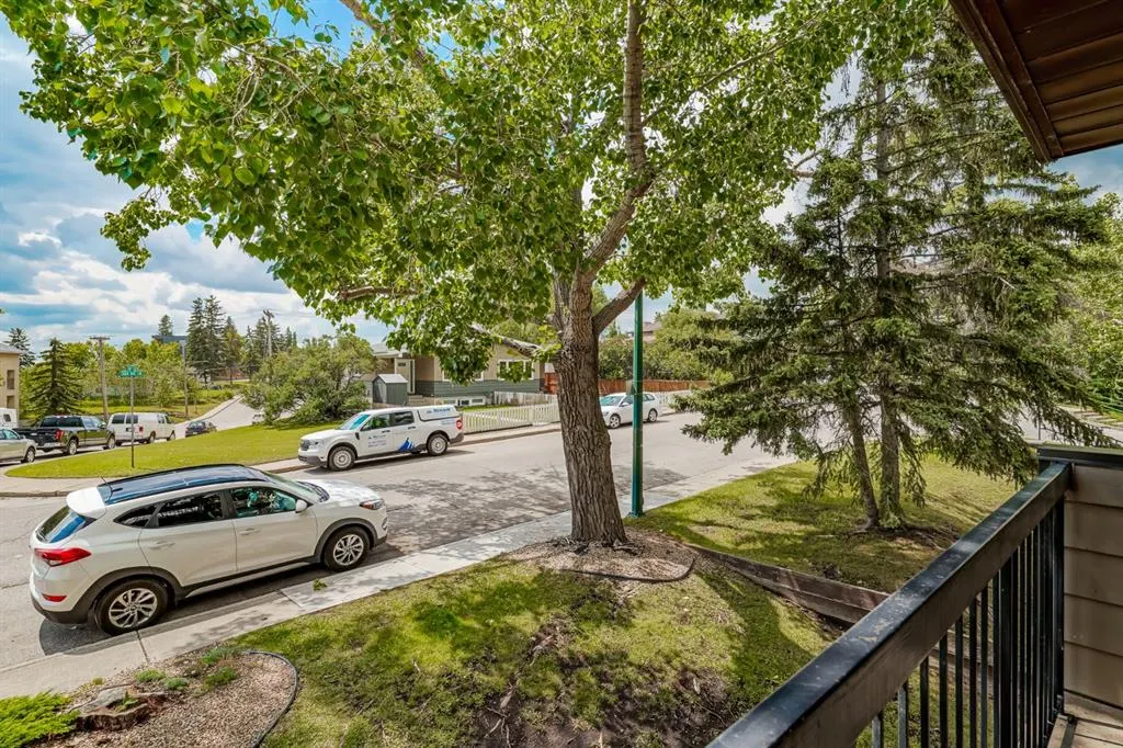 60 38a Avenue SW, #305