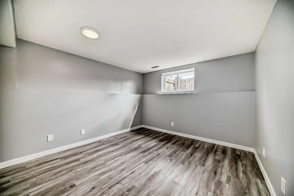 128 Castlebrook Rise