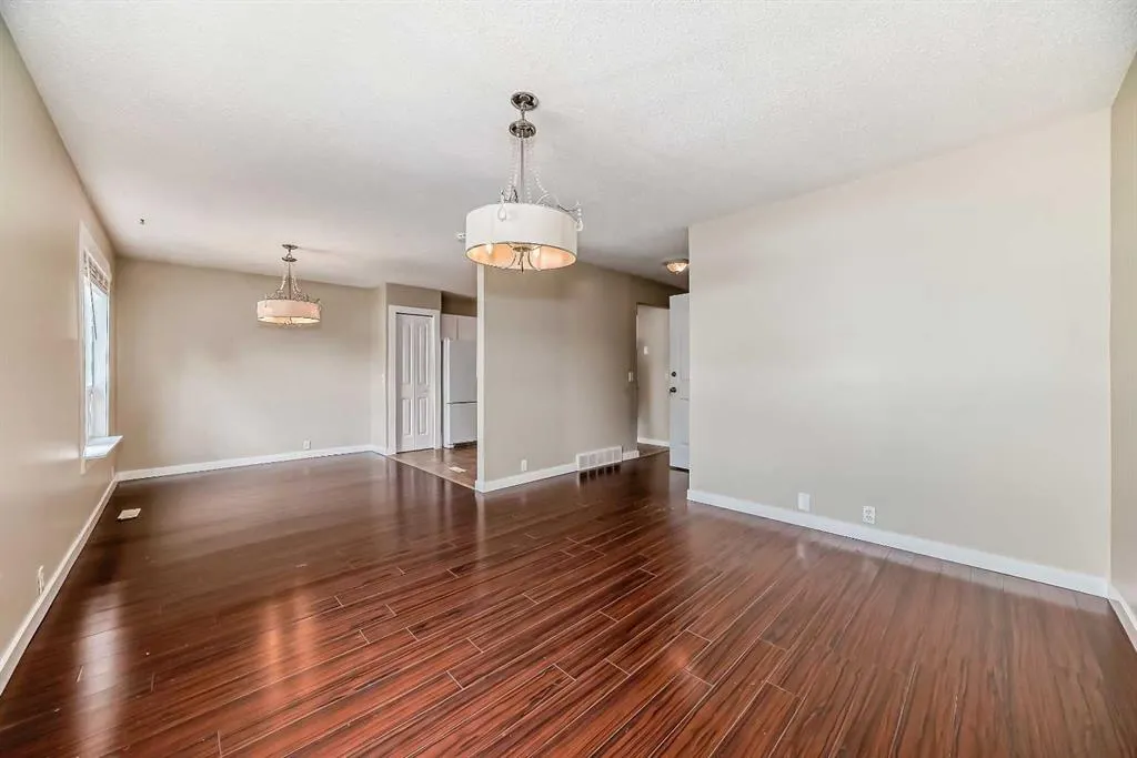 128 Castlebrook Rise