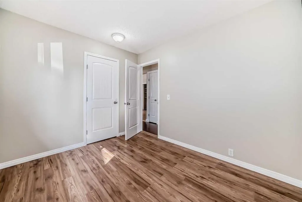 128 Castlebrook Rise