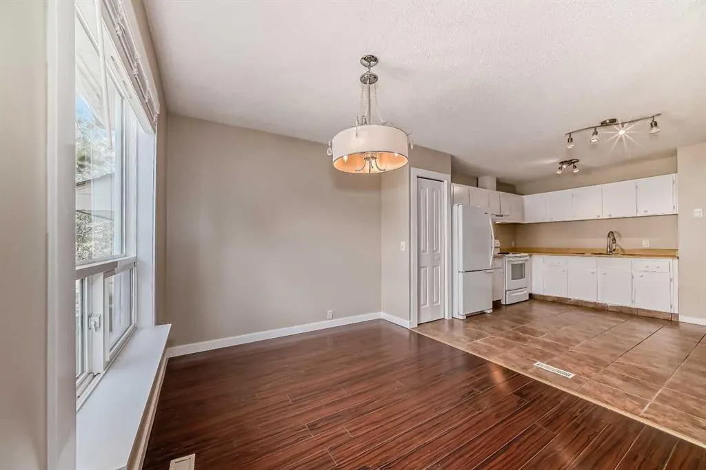 128 Castlebrook Rise