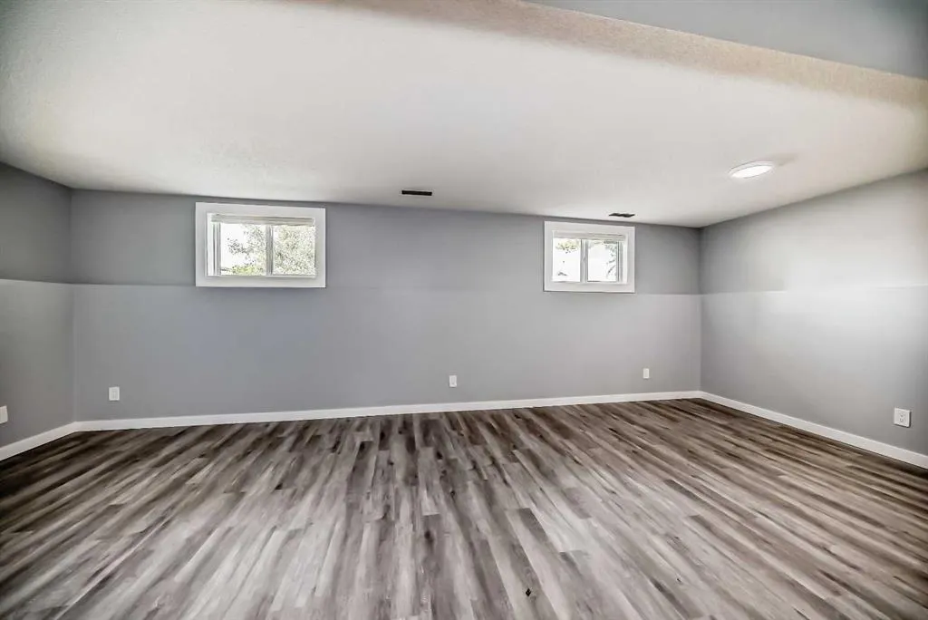 128 Castlebrook Rise