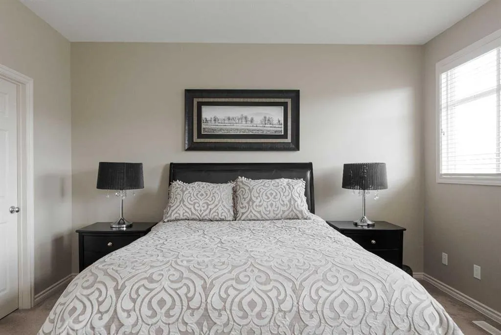 136 Fontaine Crescent, #7
