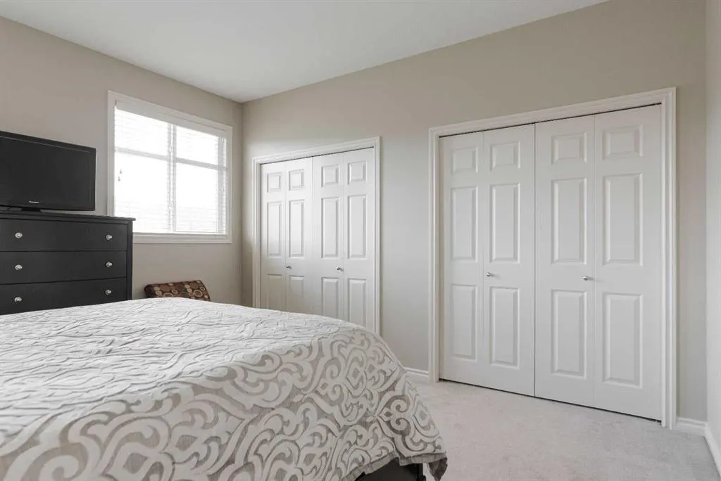 136 Fontaine Crescent, #7