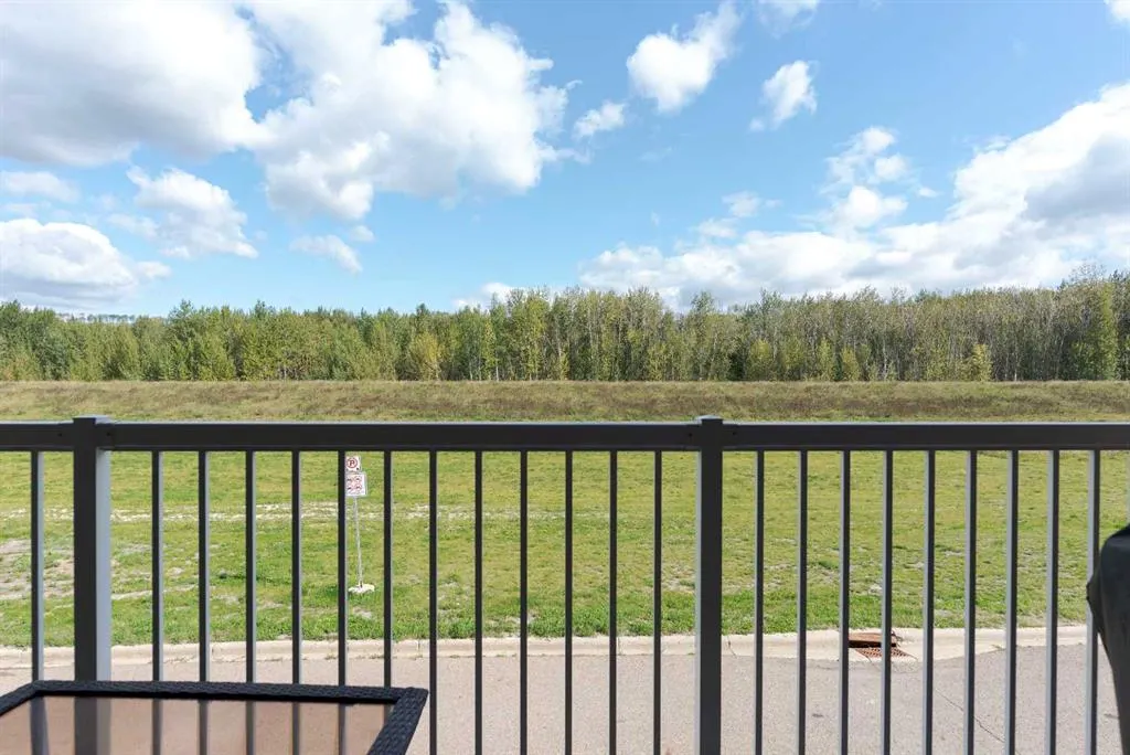 136 Fontaine Crescent, #7