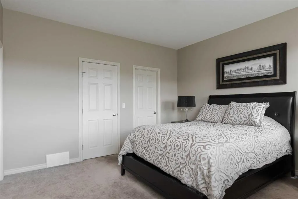 136 Fontaine Crescent, #7
