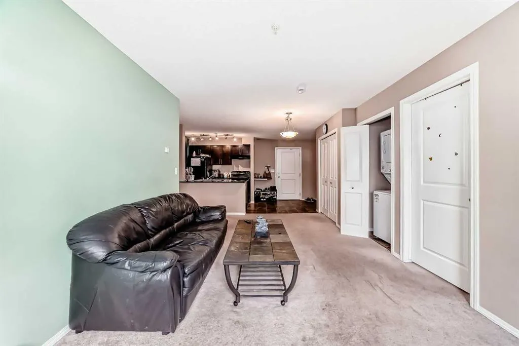 195 Kincora Glen Road NW, #111