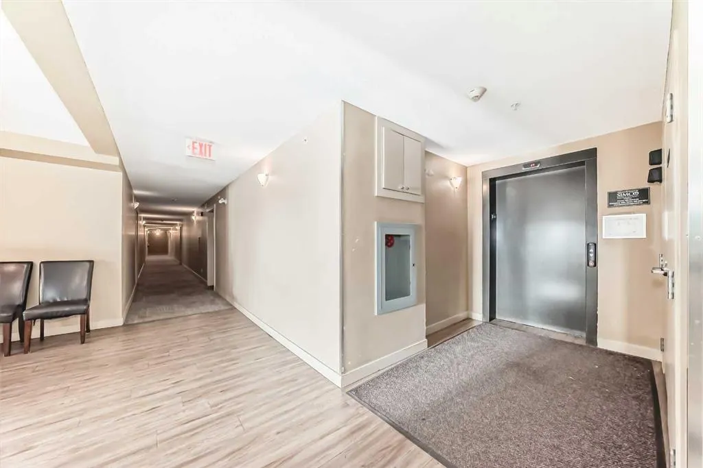 195 Kincora Glen Road NW, #111