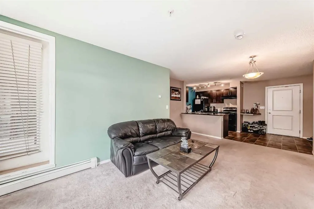 195 Kincora Glen Road NW, #111