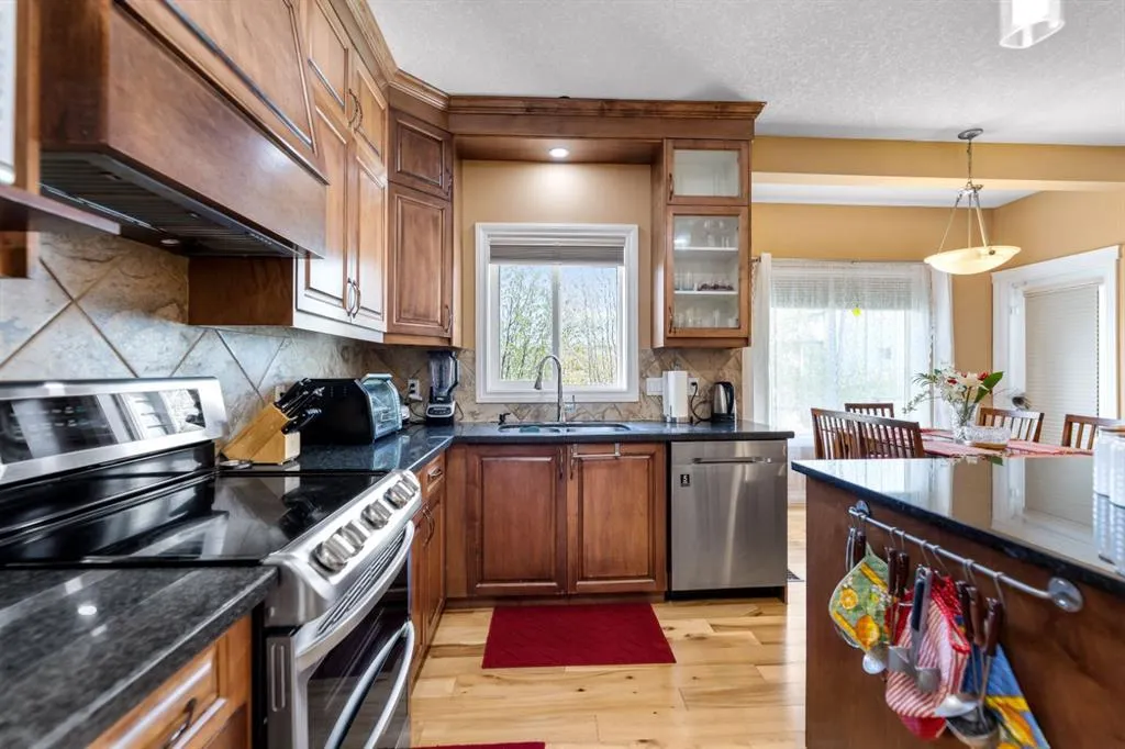 115 Kincora View NW