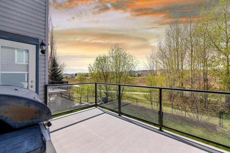115 Kincora View NW