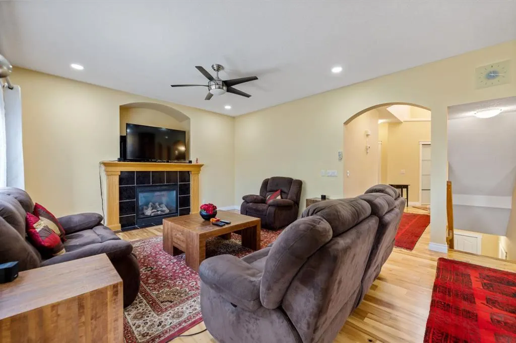 115 Kincora View NW