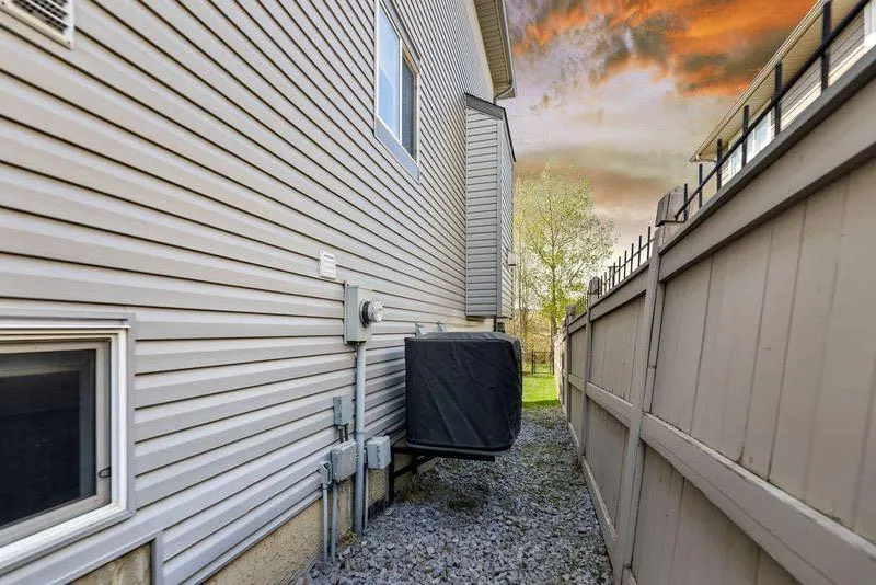 115 Kincora View NW
