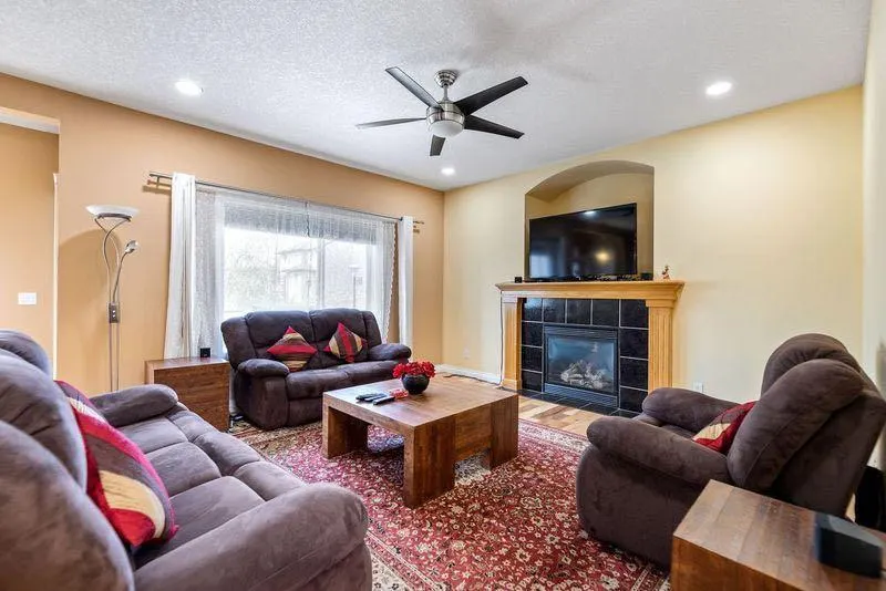 115 Kincora View NW