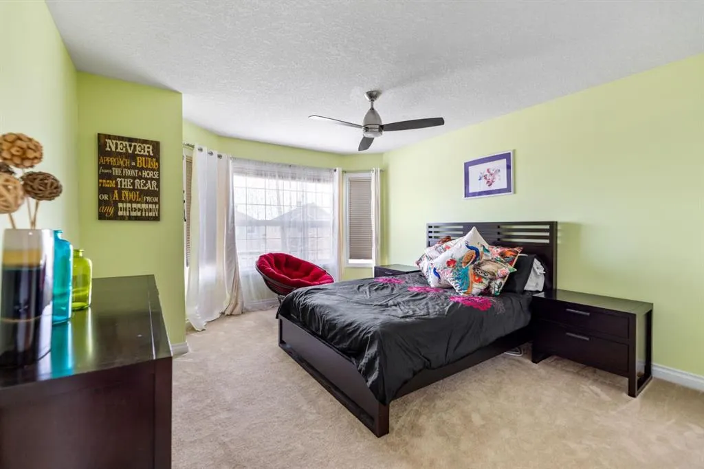 115 Kincora View NW