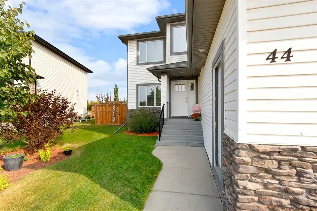 44 Sierra Road