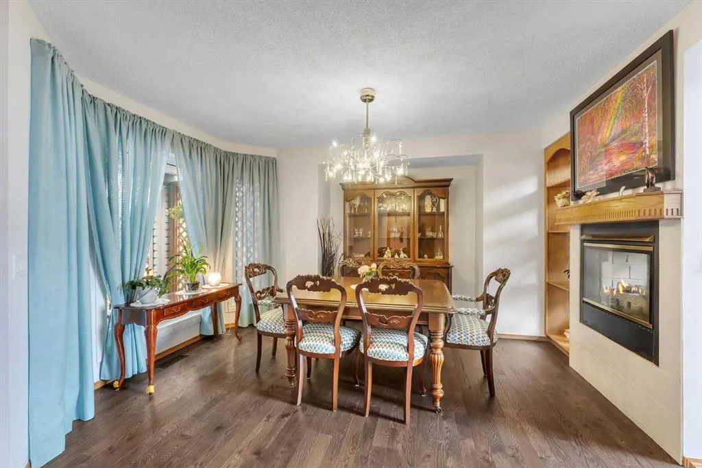 228 Macewan Park View NW