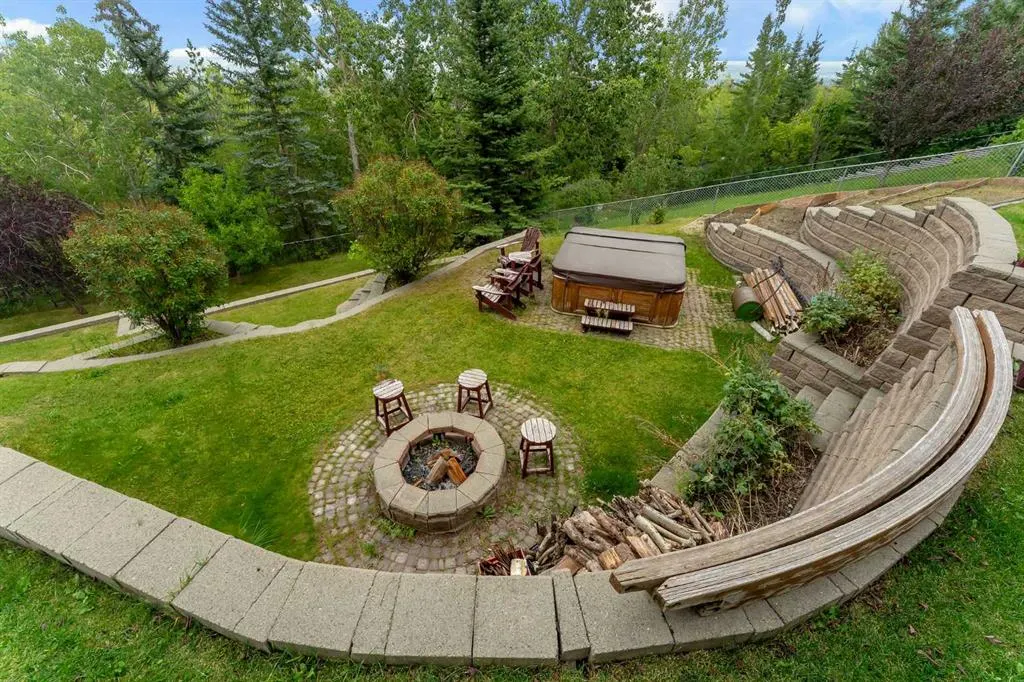 228 Macewan Park View NW