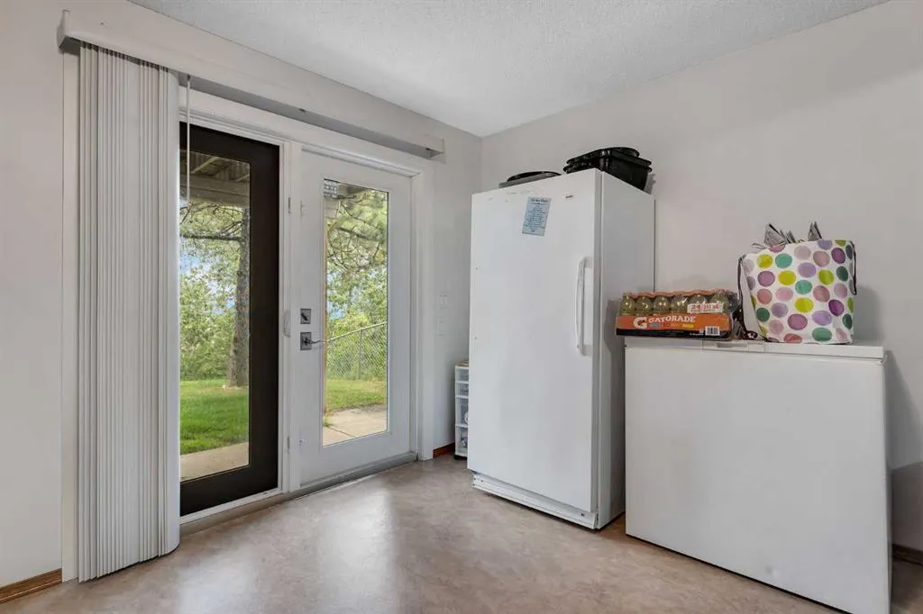 228 Macewan Park View NW