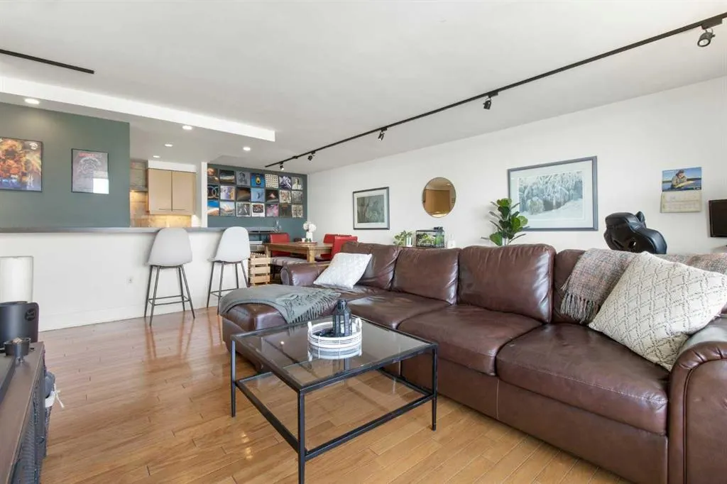 133 25 Avenue SW, #7B