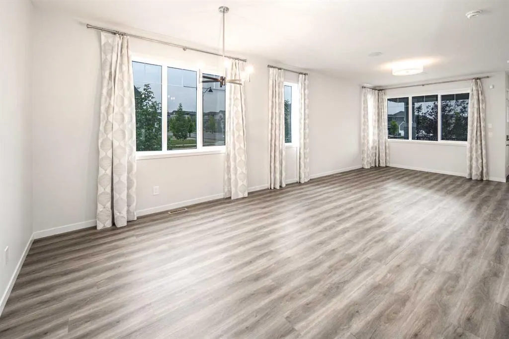 8 Legacy Reach View SE