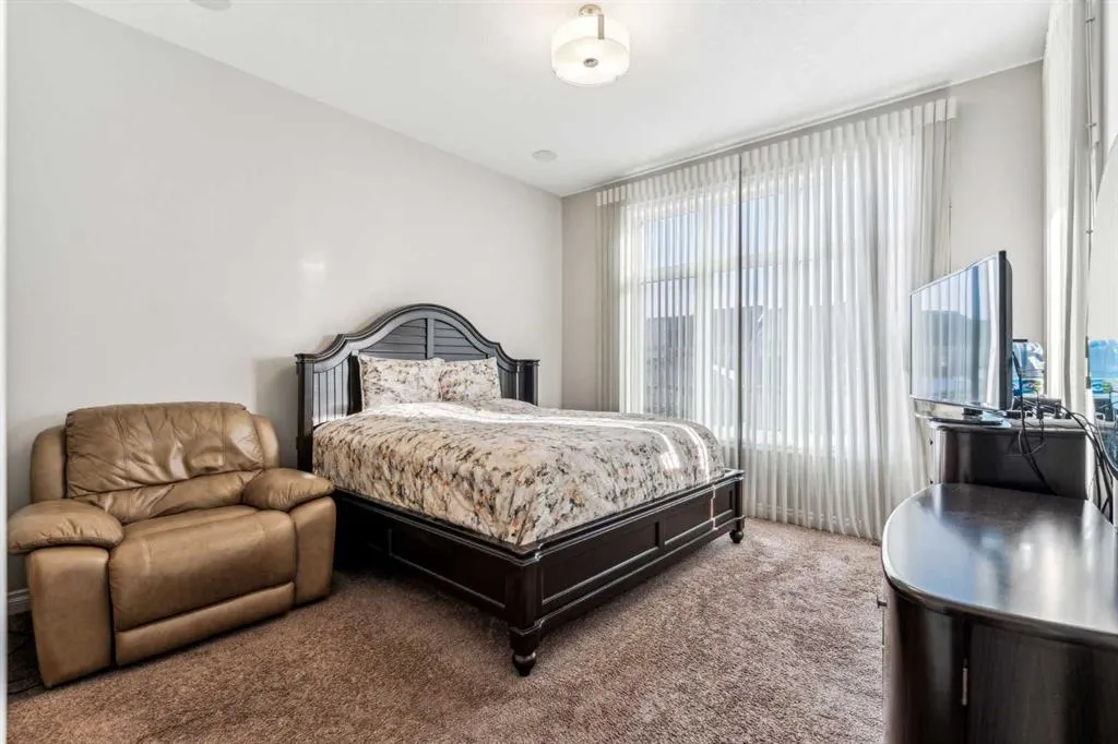 318 Mahogany Manor SE