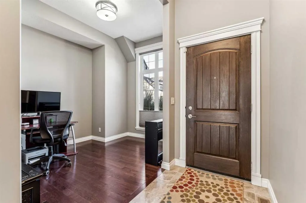 318 Mahogany Manor SE