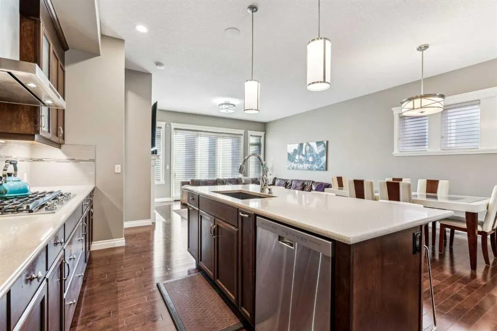 318 Mahogany Manor SE