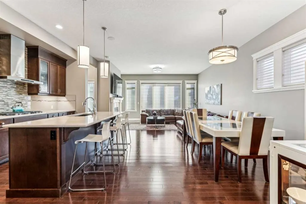 318 Mahogany Manor SE